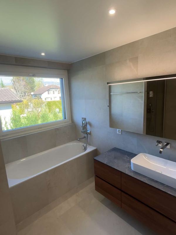 Salles de bain, pierre grise et marbre noir, photo 3 sur 9